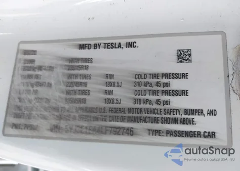 2020 Tesla Model 3 Standard Range Plus Rear-Wheel Drive/Standard Range Rear-Wheel Drive z USA, uszkodzony, nr VIN 5YJ3E1EA4LF792746